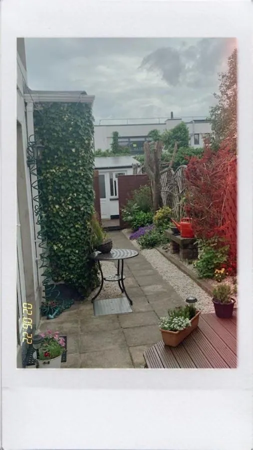 Donnybrook Hall Dublín 3*,
